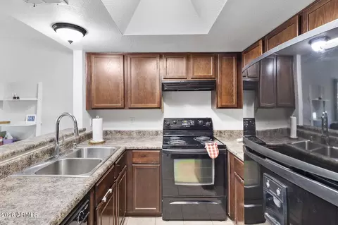 Kitchen - 1720 E Thunderbird Rd #2063, Phoenix, AZ 85022 photo 2 of 3