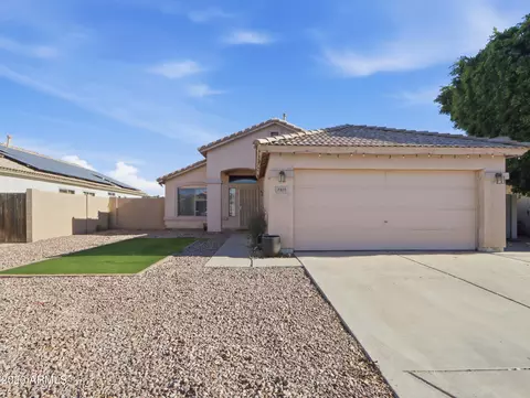 7815 W Solano Dr N, Glendale, AZ 85303