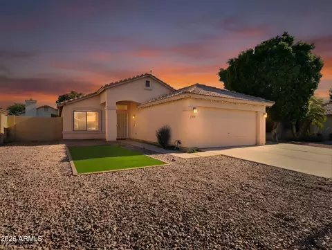 7815 W Solano Dr N, Glendale, AZ 85303