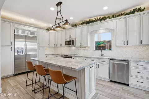 Kitchen - 21844 N 40th Pl, Phoenix, AZ 85050 photo 1 of 2