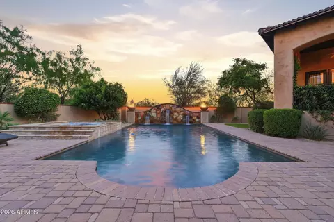 8801 E Sierra Pinta Dr, Scottsdale, AZ 85255