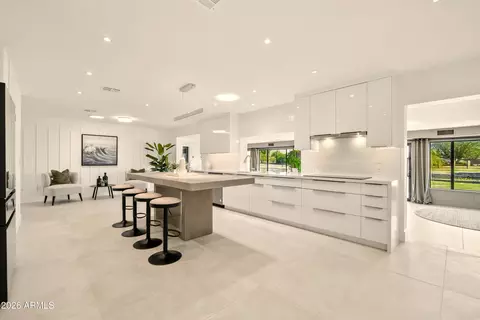 Kitchen - 2425 W Impala Cir, Mesa, AZ 85202 photo 4 of 6