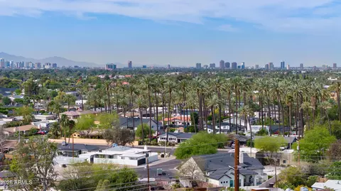 View/Area - 4440 E Campbell Ave, Phoenix, AZ 85018 photo 3 of 6