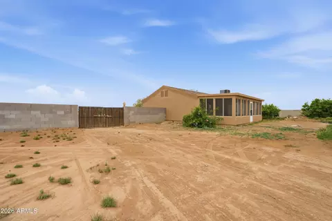 Exterior - 3527 E Batten Rd, Eloy, AZ 85131 photo 3 of 4
