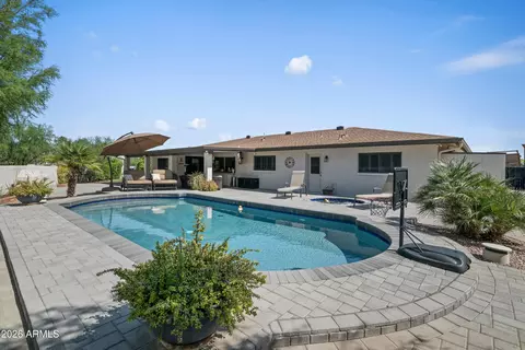 529 W Wood Dr, Phoenix, AZ 85029