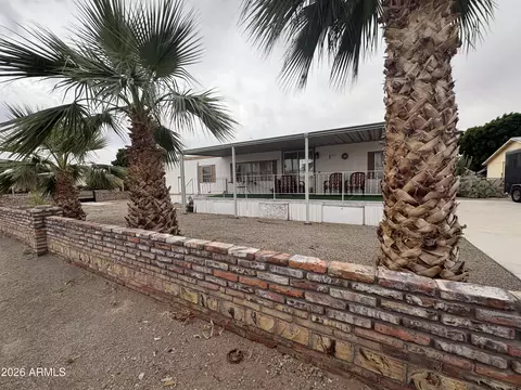 1074 S Dora Ave, Yuma, AZ 85364
