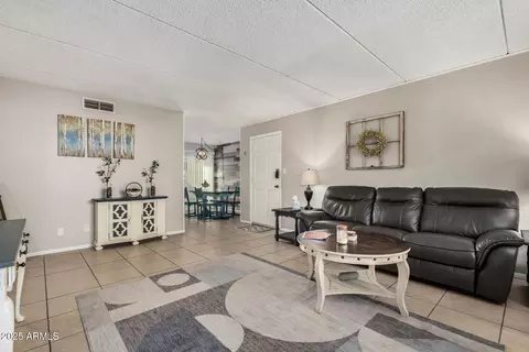 Living - 4201 E Camelback Rd #15, Phoenix, AZ 85018 photo 4 of 4