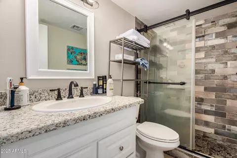 Bath - 4201 E Camelback Rd #15, Phoenix, AZ 85018 photo 1 of 4