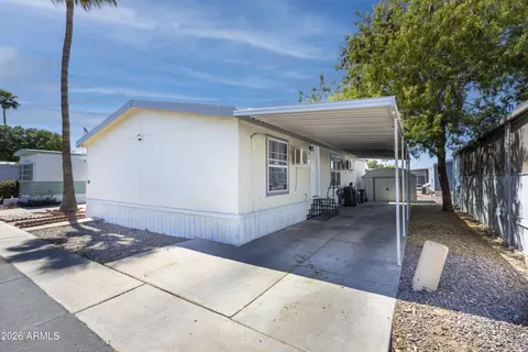 8401 N 67th Ave #105, Glendale, AZ 85302