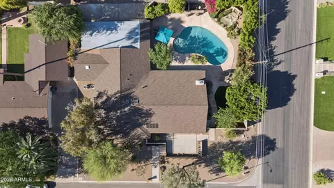 View/Area - 2140 E Solano Dr, Phoenix, AZ 85016 photo 2 of 3