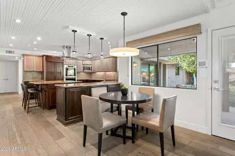 Dining - 2140 E Solano Dr, Phoenix, AZ 85016 photo 1 of 2