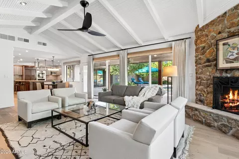 Living - 2140 E Solano Dr, Phoenix, AZ 85016 photo 3 of 3