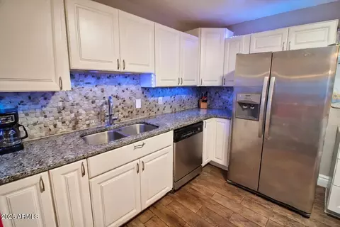 Kitchen - 447 S Spencer --, Mesa, AZ 85204 photo 9 of 13