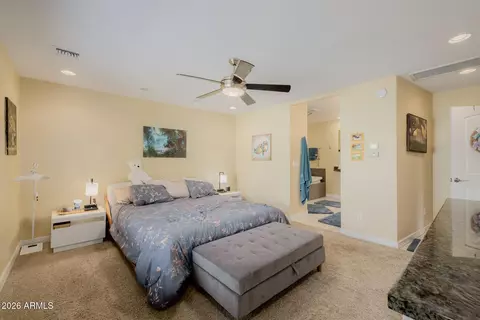 Bedroom - 4942 E Whitton Ave, Phoenix, AZ 85018 photo 2 of 7