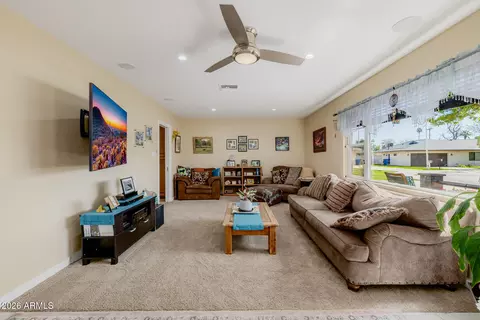 Living - 4942 E Whitton Ave, Phoenix, AZ 85018 photo 2 of 3