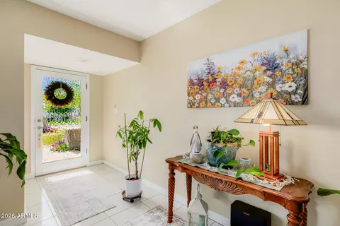 Entry Way - 4942 E Whitton Ave, Phoenix, AZ 85018 photo 1 of 5
