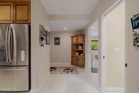 Entry Way - 4942 E Whitton Ave, Phoenix, AZ 85018 photo 3 of 5