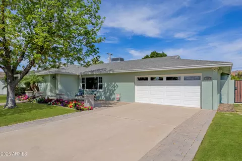 Exterior - 4942 E Whitton Ave, Phoenix, AZ 85018 photo 6 of 31