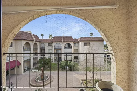 Exterior - 3033 E Devonshire Ave #3015, Phoenix, AZ 85016 photo 1 of 3