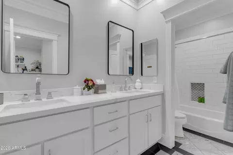 Bath - 4611 E Desperado Rd, Gilbert, AZ 85297 photo 10 of 11