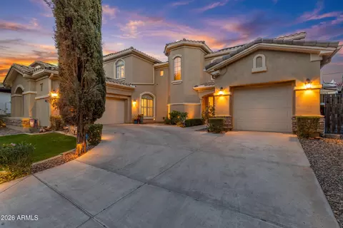 Exterior - 4611 E Desperado Rd, Gilbert, AZ 85297 photo 2 of 17