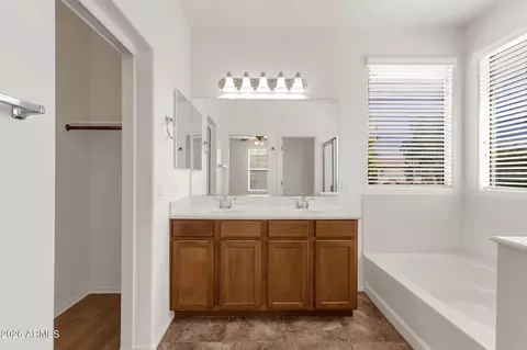 Bath - 4226 E Tulsa St, Gilbert, AZ 85295 photo 4 of 5