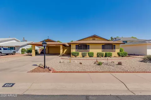 212 E Minton Dr, Tempe, AZ 85282