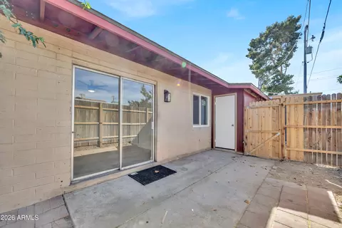 Exterior - 6735 N 16 Th St #4, Phoenix, AZ 85016 photo 1 of 2