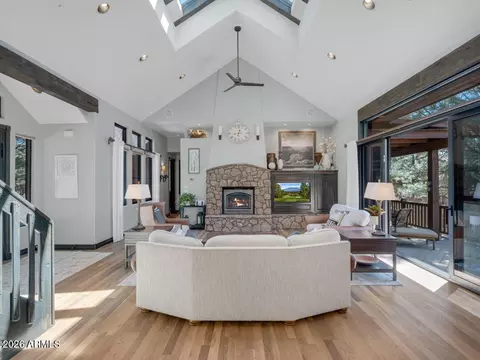 3289 S Clubhouse Cir, Flagstaff, AZ 86005