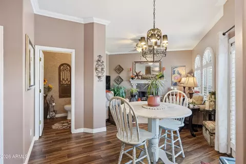 Dining - 5015 E Cheyenne Dr #41, Phoenix, AZ 85044 photo 1 of 1