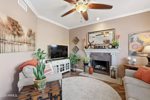 Living - 5015 E Cheyenne Dr #41, Phoenix, AZ 85044 photo 1 of 5