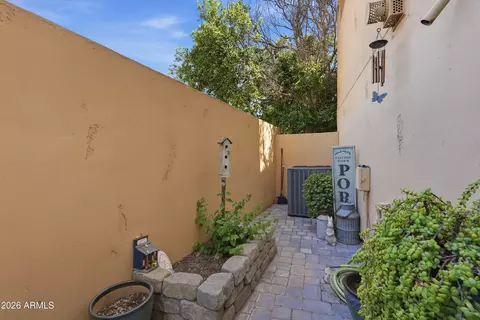 Exterior - 5015 E Cheyenne Dr #41, Phoenix, AZ 85044 photo 4 of 5