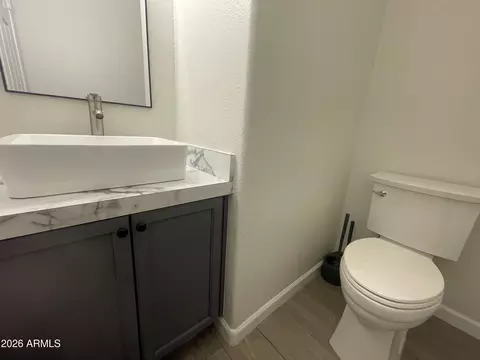 Bath - 8750 E Fairfield St, Mesa, AZ 85207 photo 2 of 7