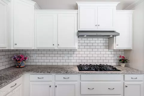 Kitchen - 4280 E Cynthia St, Gilbert, AZ 85295 photo 5 of 6