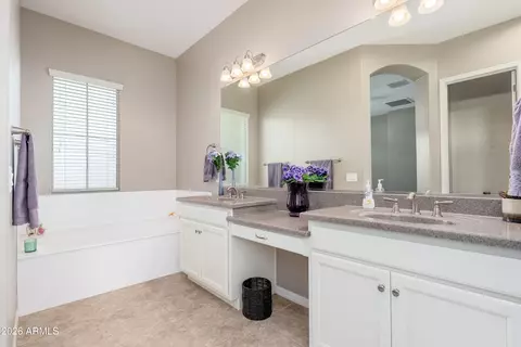 Bath - 4280 E Cynthia St, Gilbert, AZ 85295 photo 1 of 6