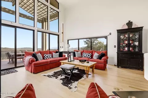 Living - 5067 N Hilltop Dr, Pine, AZ 85544 photo 2 of 6