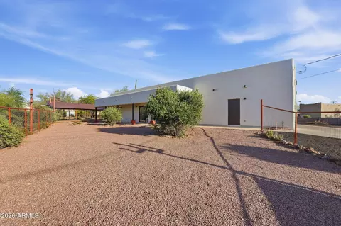 Exterior - 1651 S Prospectors Rd, Apache Junction, AZ 85119 photo 7 of 35