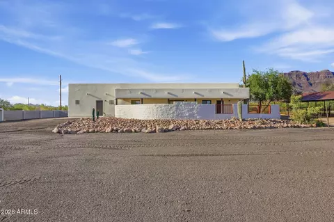 Exterior - 1651 S Prospectors Rd, Apache Junction, AZ 85119 photo 2 of 35