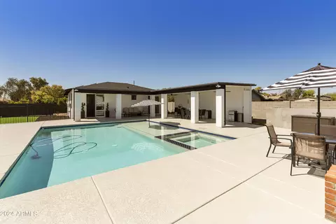 8822 W Deer Valley Rd, Peoria, AZ 85382