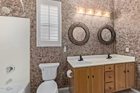 Bath - 4370 E Sundance Ct E, Gilbert, AZ 85297 photo 5 of 6