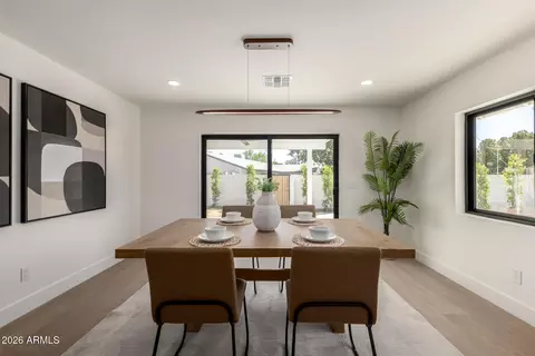 Dining - 2825 E Campbell Ave, Phoenix, AZ 85016 photo 1 of 1