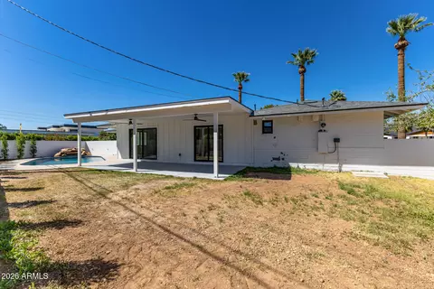 Exterior - 2825 E Campbell Ave, Phoenix, AZ 85016 photo 3 of 4