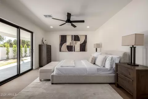 Bedroom - 2825 E Campbell Ave, Phoenix, AZ 85016 photo 1 of 5
