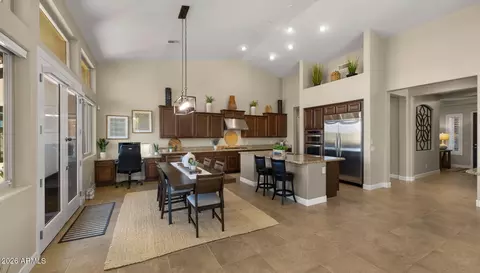 Entry Way - 4052 E Clubview Dr, Gilbert, AZ 85298 photo 2 of 7