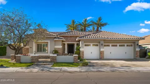 Exterior - 4052 E Clubview Dr, Gilbert, AZ 85298 photo 14 of 18
