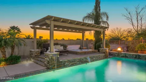 Exterior - 4052 E Clubview Dr, Gilbert, AZ 85298 photo 2 of 18