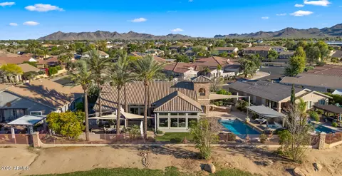 View/Area - 4052 E Clubview Dr, Gilbert, AZ 85298 photo 2 of 9