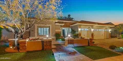 Exterior - 4052 E Clubview Dr, Gilbert, AZ 85298 photo 16 of 18