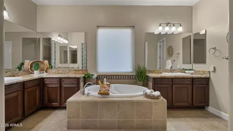 Bath - 4052 E Clubview Dr, Gilbert, AZ 85298 photo 2 of 6