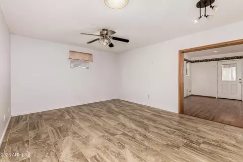 Living - 1178 S Ocotillo Dr, Apache Junction, AZ 85120 photo 3 of 5